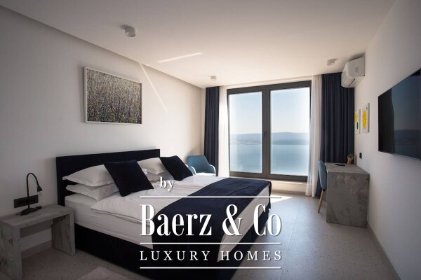 photo 10 Omis, luxury villa with pool and panoramic views