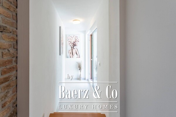 photo 24 Split, Jesenice, Beautiful authentic villa with a sea view