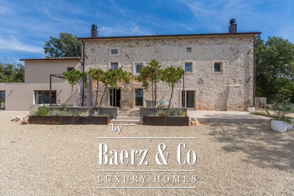 photo 3 Labin, Šumber, unique detached villa on a large plot with a view