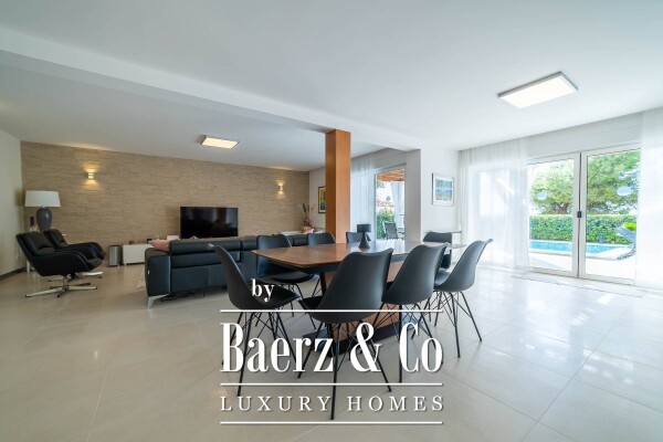 photo 27 Split, Čiovo, modern villa/boutique hotel with 8 apartments, first row to the sea