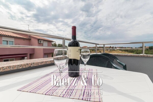 photo 1 Pula, Valdebek - newly built detached house with four apartments, gross floor area 388 m2