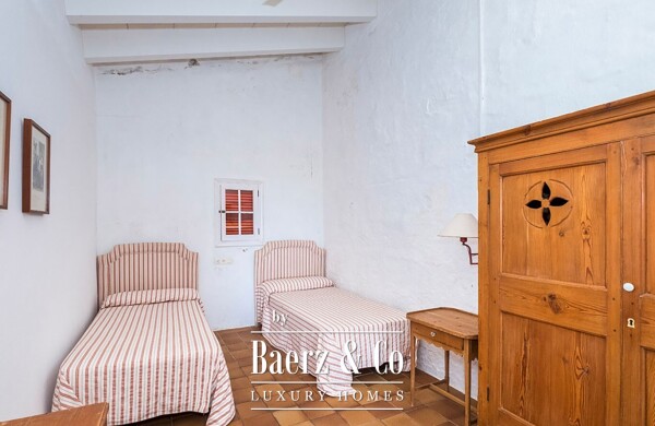 photo 24 RUSTIC ESTATE FROM THE 18TH CENTURY