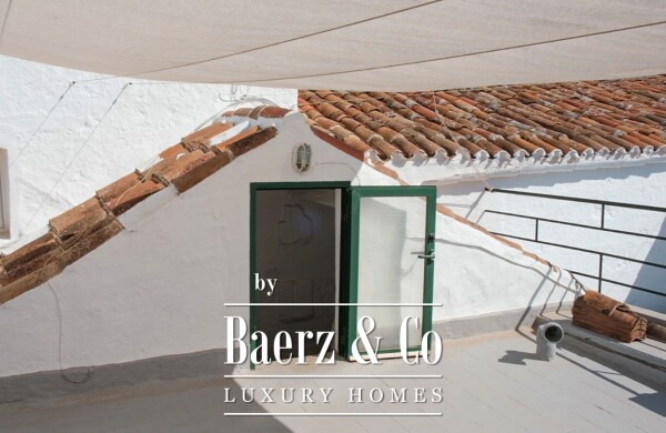 photo 21 MANSION HOUSE IN THE HEART OF THE OLD TOWN