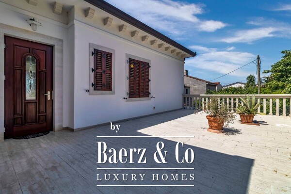 photo 8 Istria, Umag - unique NKP villa 400 m2 only 30 m from the sea