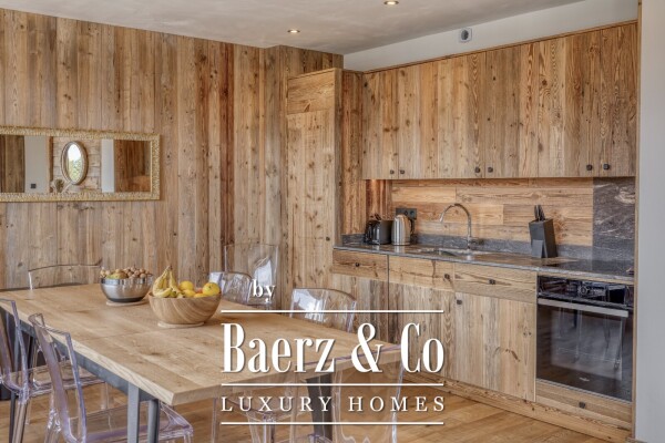 photo 3 4-BEDROOM APARTMENT - ON THE SNOW FRONT