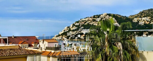 photo 16 Bright Penthouse with large private Roof Terrace and Port views