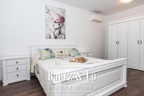 photo 4 Surroundings of Trogir - a house with a swimming pool and a beautiful view