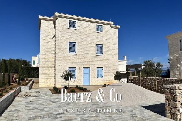 photo 7 Pašman Island, Dobropoljana, classic stone villa in the first row to the sea