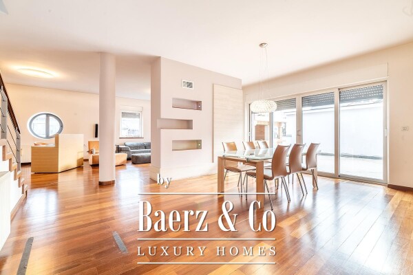 photo 1 Zagreb, Maksimir, family house with swimming pool 480 m2