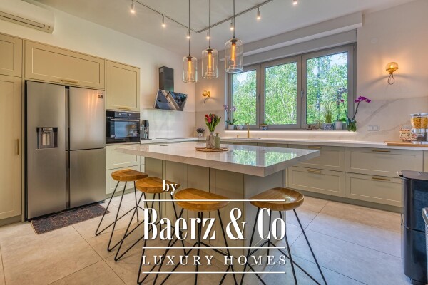 photo 7 Zagreb, Medveščak, luxurious four-room apartment NKP 203.91 with a garden