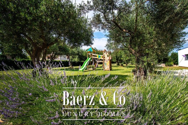 photo 10 Istria, Rakalj, modern villa with a large outdoor heated pool and a large garden