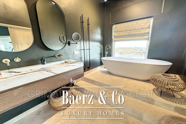 photo 20 villa on large plot with open view and sea view, completely