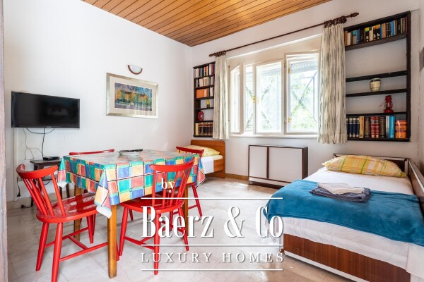 photo 9 Zaostrog, apartment house first row to the sea