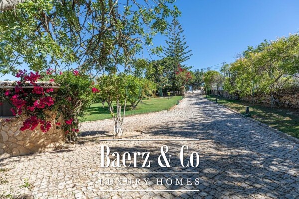 photo 3 Beautiful luxury home in Loulé (São Clemente), Vale Formoso