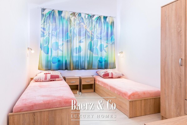 photo 31 Istria, Medulin, large detached house with 7 apartments 100 m from the sea