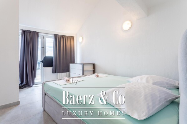 photo 18 Drašnice, a beautiful apartment house, second row from the sea