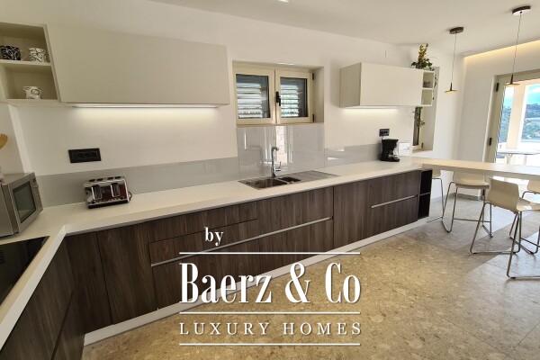 photo 4 Lopud – A luxury stone villa for sale with a panoramic view of the sea and islands.