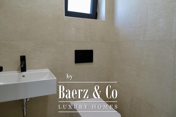 photo 9 Njivice, two-story apartment in a villa with a pool, gross living area 161,50m2