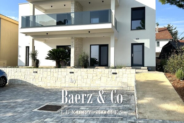 photo 4 Pašman, Neviđane, modern house in a new building with four separate apartments, first row by the...