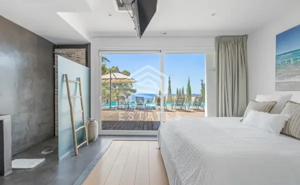 photo 9 Beautiful luxury home in Cala moli