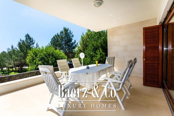 photo 4 Krk, house with 3 apartments by the beach. A rare opportunity on the market