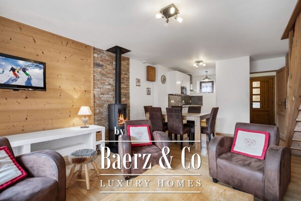 photo 4 VILLAGE HOUSE IN THE CENTER OF SAINT-MARTIN-DE-BELLEVILLE