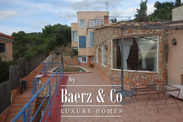 photo 9 Splendid architect-designed house of 347m   with swimming pool and panoramic view