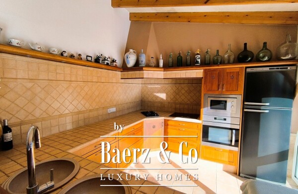 photo 12 MAGNIFICENT LUXURY VILLA, A TRUE HAVEN OF ELEGANCE AND COMFORT LOCATED IN THE COVETED SOUTHERN AREA OF CIUTADELLA DE MENORCA, JUST STEPS AWAY FROM THE SEA.