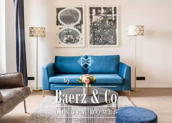 photo 3 On the port of Saint-Tropez