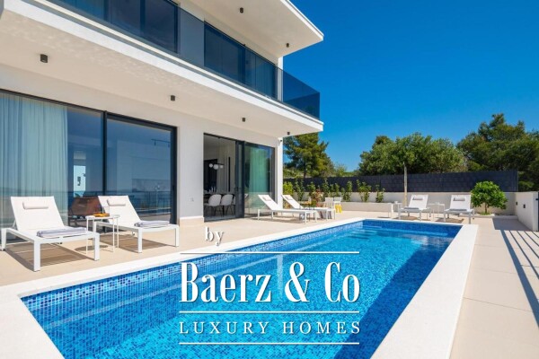 photo 3 Ciovo Island, Okrug Gornji - modern villa with pool near the sea