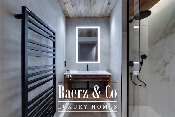 photo 6 LARGE 4-BEDROOM APARTMENT