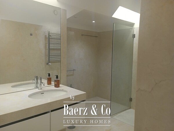 photo 17 Excellent 5 bedroom villa