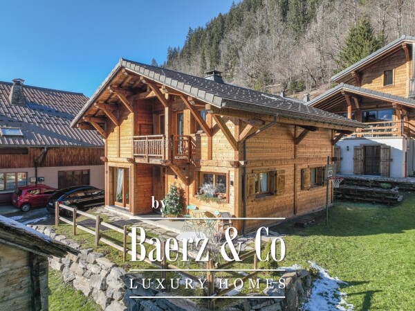 photo 2 CHARMING 3 BEDROOM CHALET - WITH GARDEN