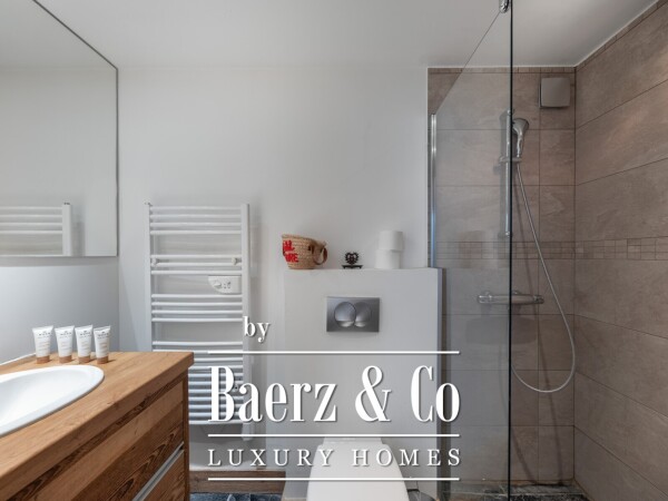 photo 7 5-bedroom apartment - Ideally located