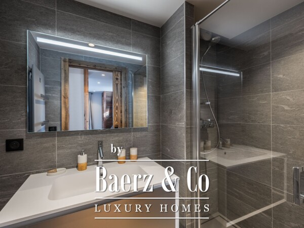 photo 13 Half chalet - 5 Bedrooms - Rochebrune