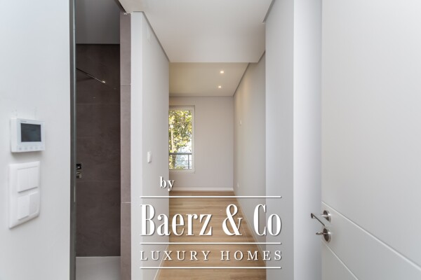 photo 8 Luxury duplex T3+1 with Mezzanine, in a quiet street in Carcavelos