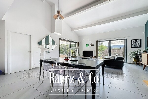 photo 11 Beautiful contemporary villa with pool and summer kitchen