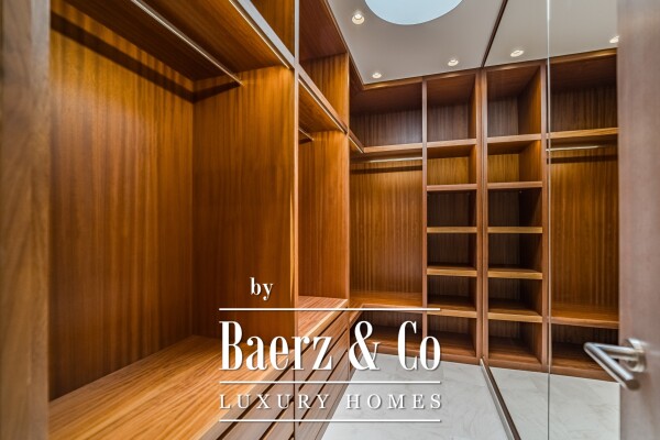 photo 12 Exceptional Luxury Villa Just Steps from the Beach