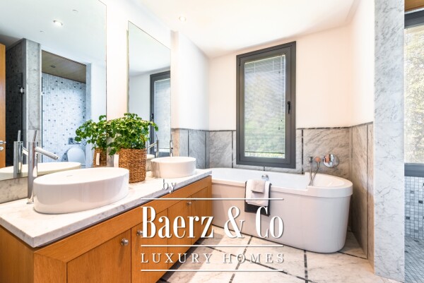 photo 16 Beautiful luxury home in Sotogrande, Sotogrande Alto - Los Altos de Valderrama