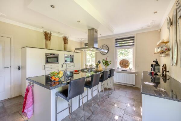 photo 4 Provincialeweg Oost 64