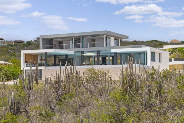 Video Crown West 207