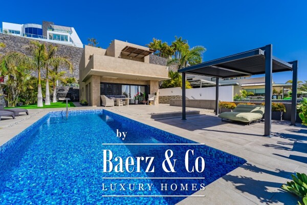 photo 2 Elegant Independent Villa with Panoramic Sea Views in Caldera del Rey