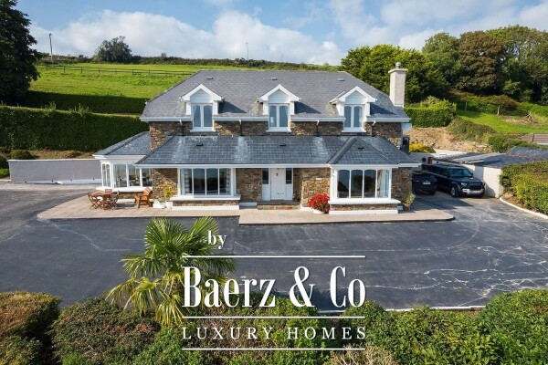 Video Sea View Stables, East Ferry 