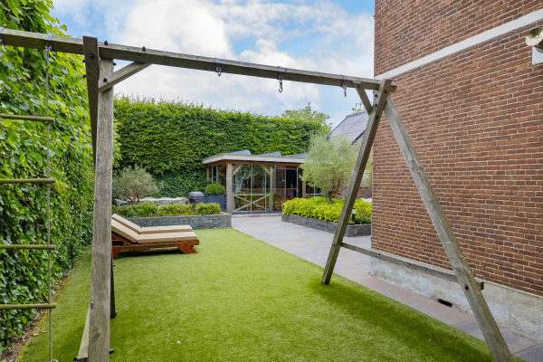 photo 46 Heereweg 304