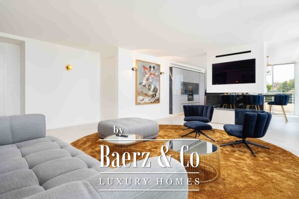 photo 8 Modern Penthouse with sea views and rooftop Pool