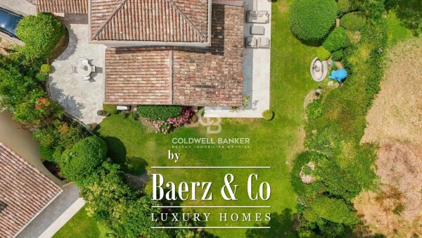 photo 8 ELEGANT VILLA IN A PRIVATE ESTATE WITH GOLF VIEW