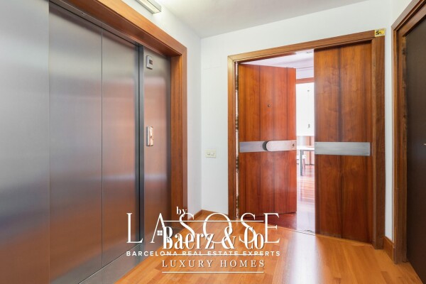 photo 7 Barcelona, Les Tres Torres