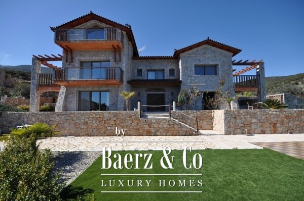 photo 3 1806621 - Villa For sale, North Kinouria, 380 sq.m., €1.150.000