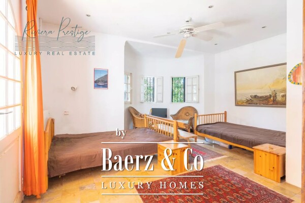 photo 8 Charming villa with renovation potential in an idyllic peaceful setting