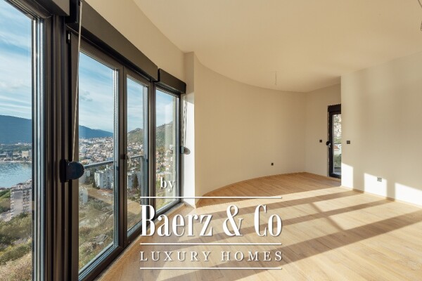 photo 10 Apartment in the Center of Herceg Novi with a Sea View